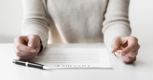 Évaluation des options et décisions finales