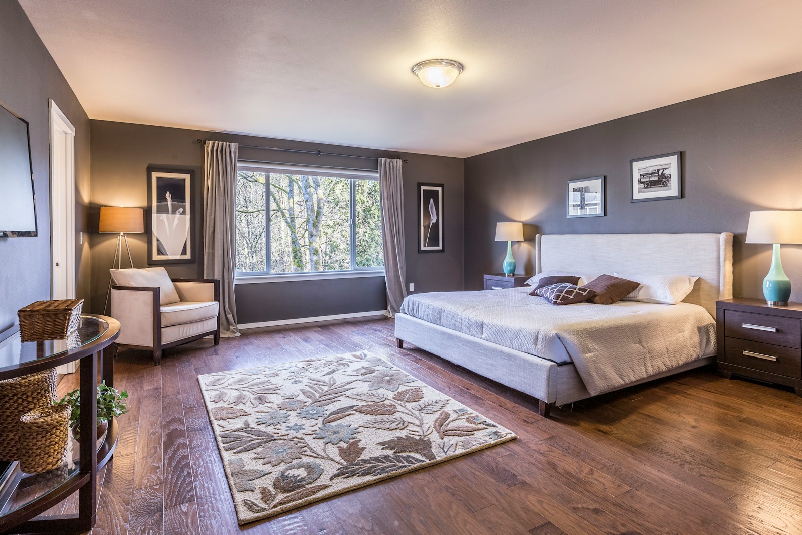 Chambre chaleureuse et aérée